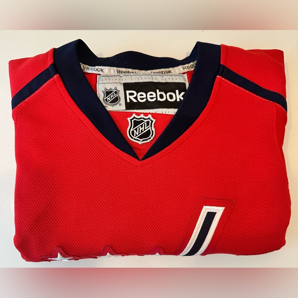 Reebok NHL Washington Capitals Red Jersey #28 Authentic Jersey Men’s Sz: Small - Picture 9 of 11